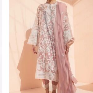 Very elegant sania dress with beautiful pure chiffon dupata please no bargains